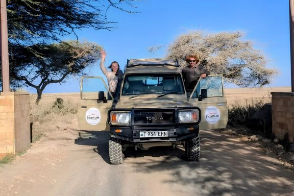 Happy guests, Frontline Safari Tanzania